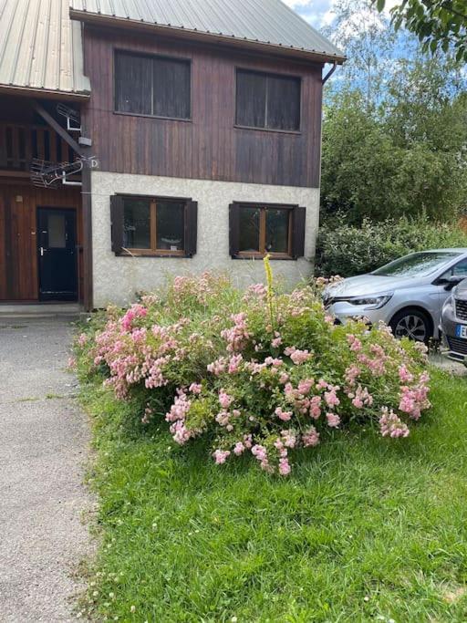 Studio Chaleureux Renove Allemont Extérieur photo